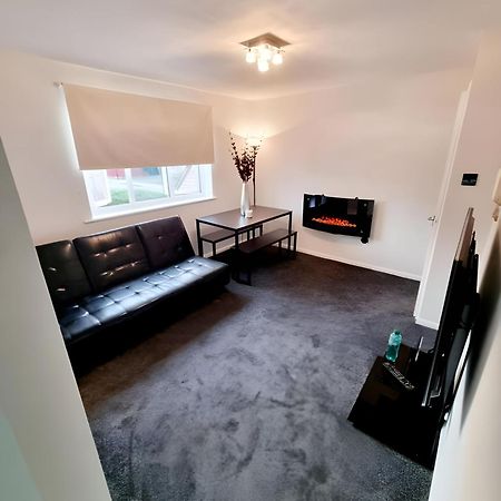 Sleek & Stylish - E15 Apartment With Parking London Exterior photo