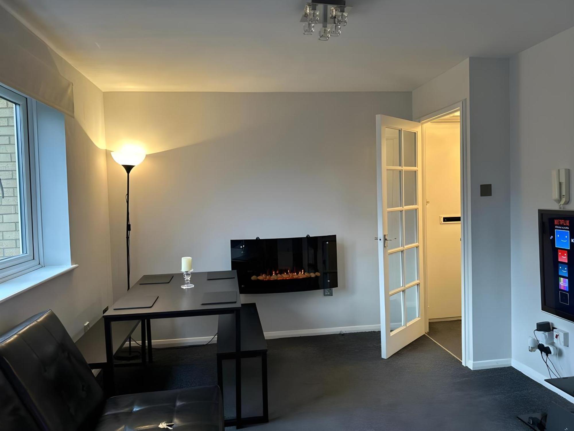 Sleek & Stylish - E15 Apartment With Parking London Exterior photo